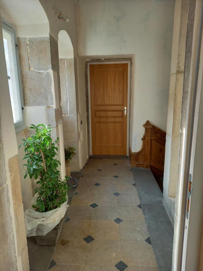 Apartament Les Meubles Du Colombier Lons-le-Saunier Zewnętrze zdjęcie