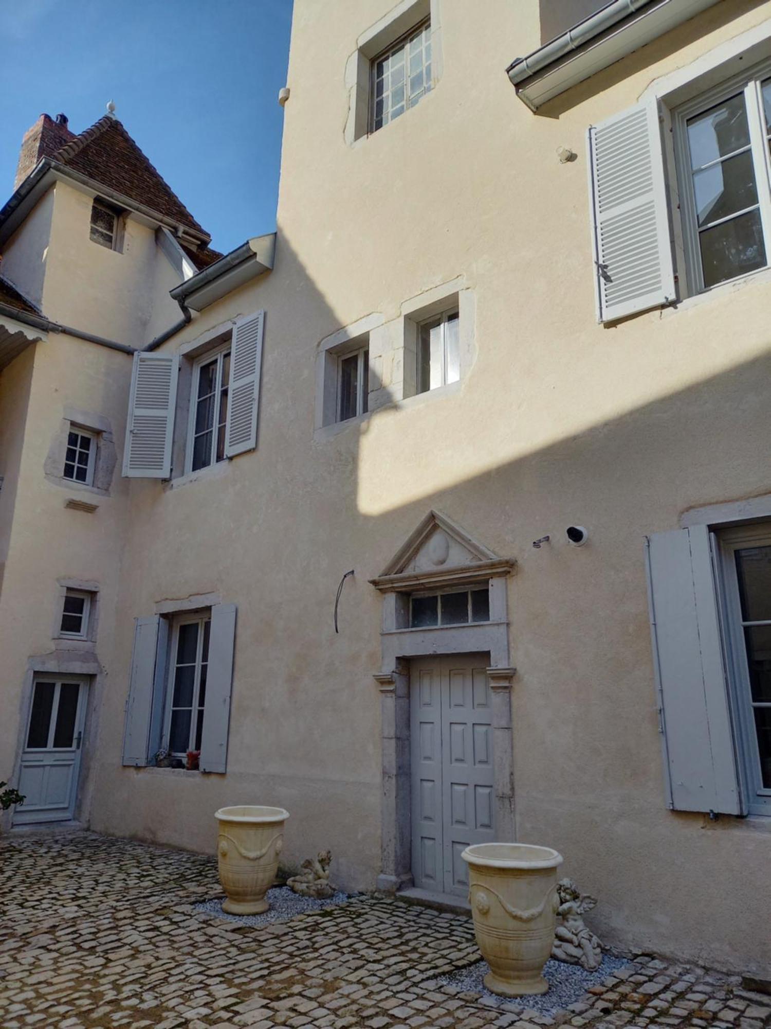 Apartament Les Meubles Du Colombier Lons-le-Saunier Zewnętrze zdjęcie